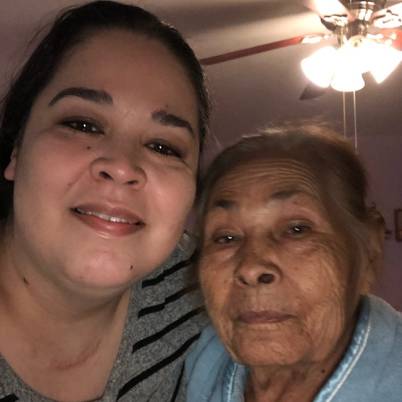 Meet your Posher, Alma - Picture 5 of 8